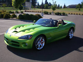Illustration for article titled For $77,500, This 2009 Dodge Viper Is A Snake Of A Different Color